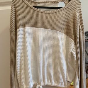 🛍3/$25 HOLLISTER Waffle Open Back Top